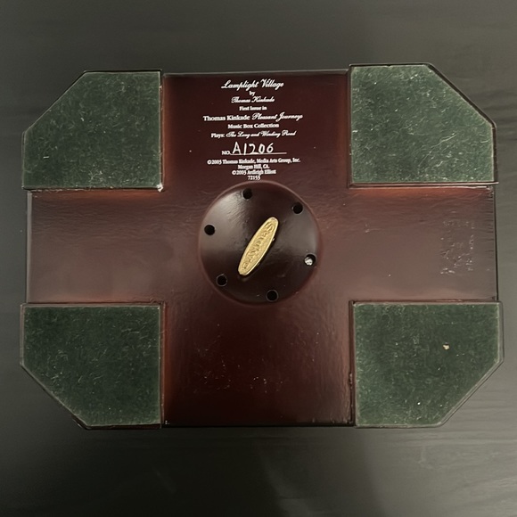Thomas Kinkade Music Box - Picture 6 of 9